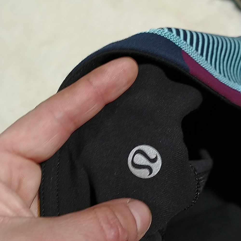 Lululemon Black Reversible Athletic Workout Yoga … - image 8